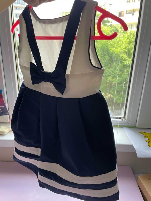 Прекрасна рокля за повод