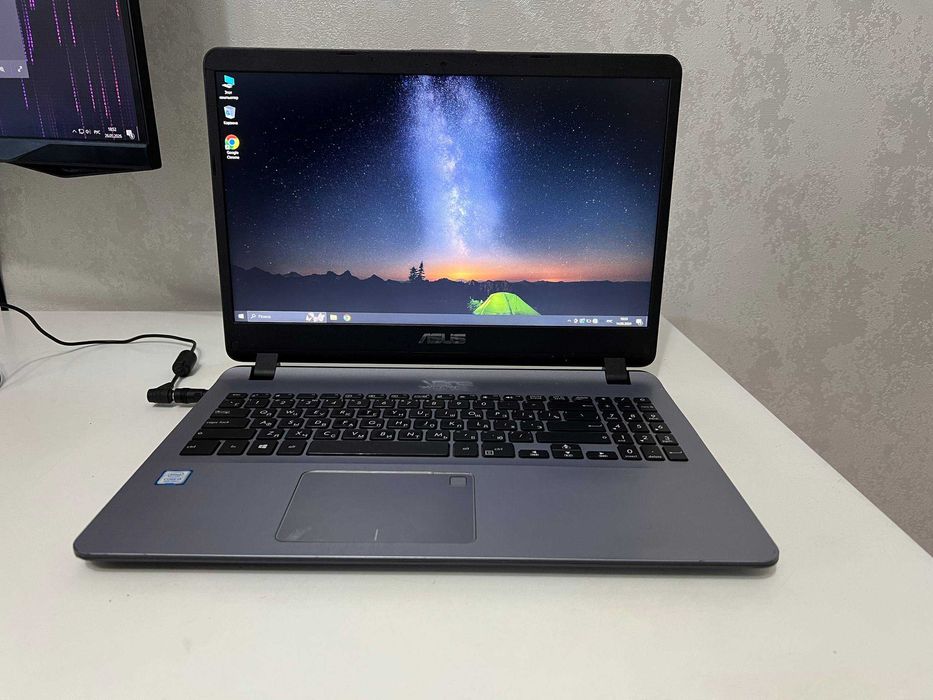 ASUS X507U / Core i5-8250U / MX130 / SSD + HDD