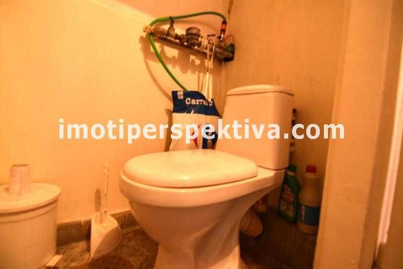 Продава се Тристаен апартамент в Пловдив, Кючук Париж - 85 кв.м за 720 €/кв.м - Снимка #8