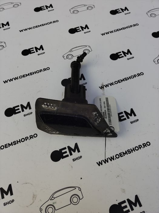 Spalator far dreapta Volkswagen Golf 2016 5G0955966