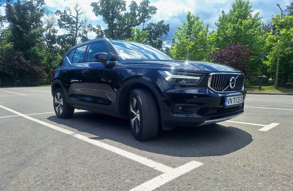 VOLVO XC40 2021 — imagine 3