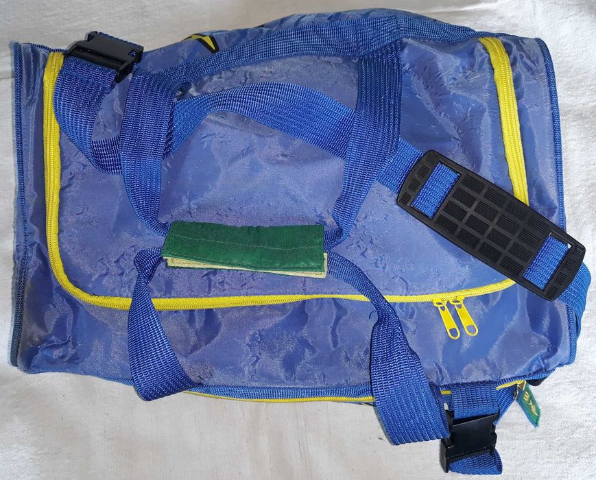 Спортна чанта Wilson. Размери 45 x 26 x 23 см