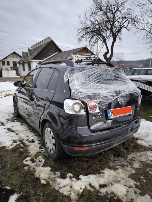 Vând VW Golf Plus (avariat)