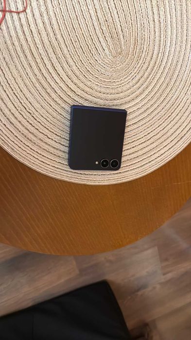 Samsung Galaxy Z Flip7 5G