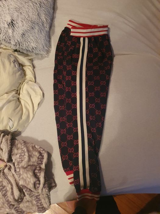 Pantaloni gucci stare buna marimea M