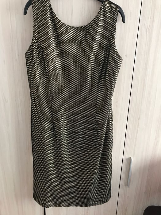 Къса официална рокля размер 40