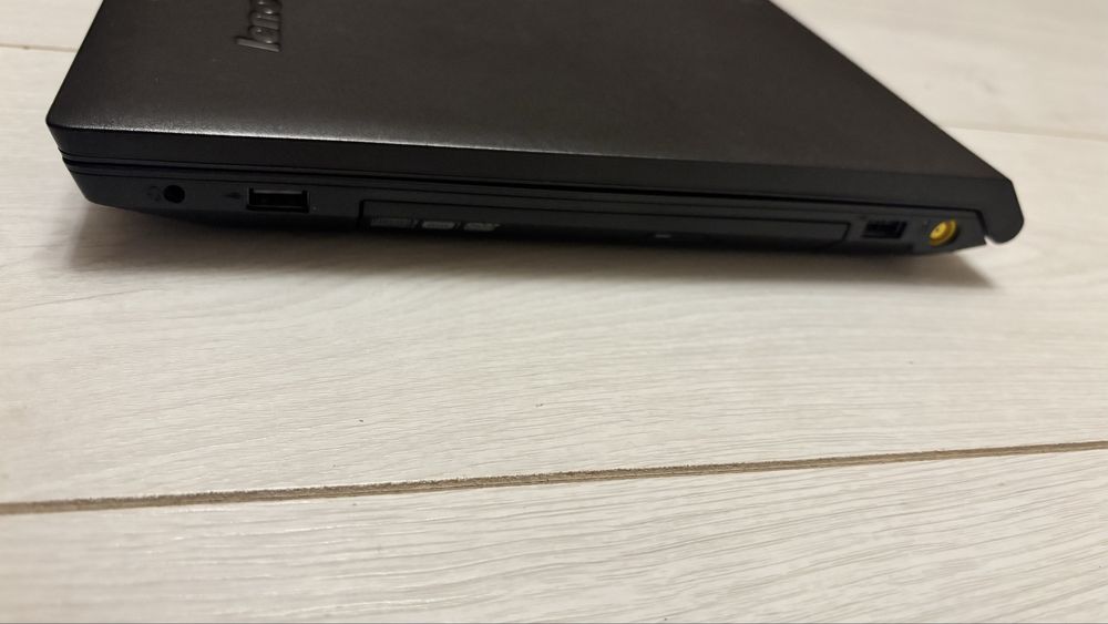 Ноутбук Lenova B590