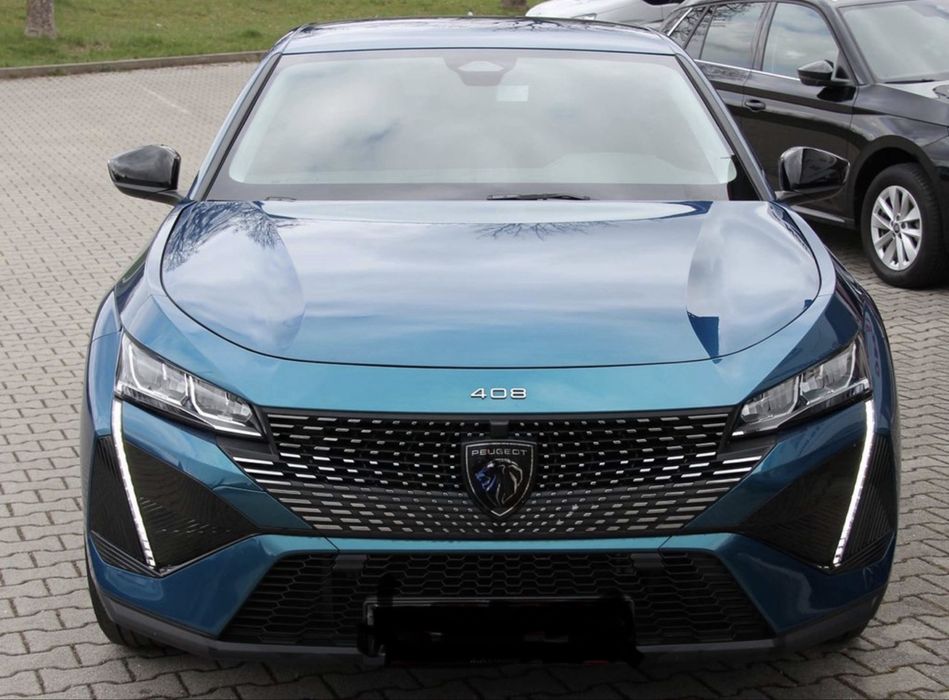 peugeot 408 plug-in hybrid ( detali la telefon )