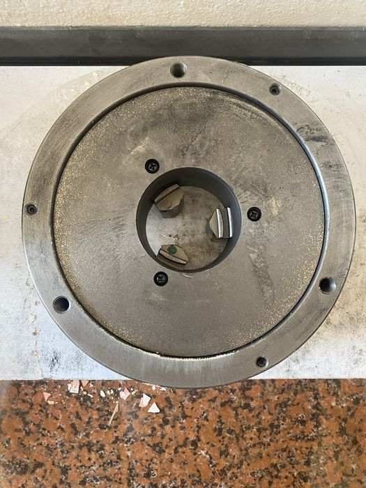 Патрон токарный. Токарный патрон