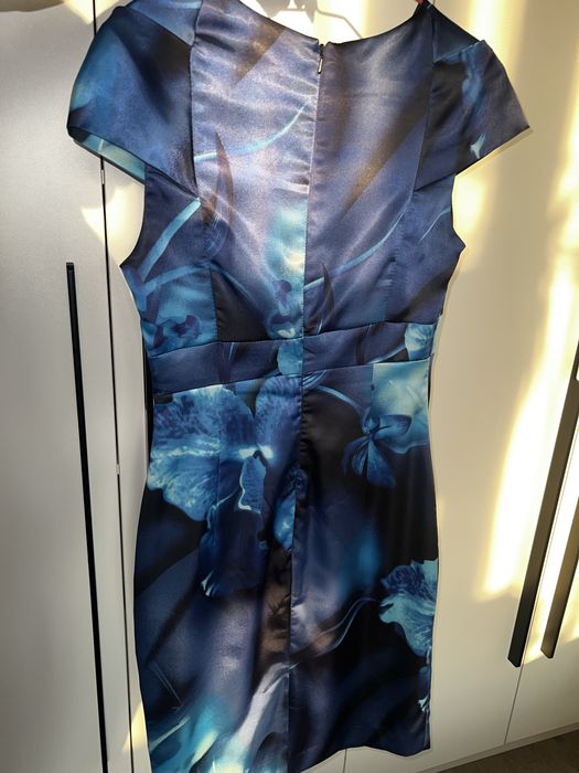 Нарядное платье на выход