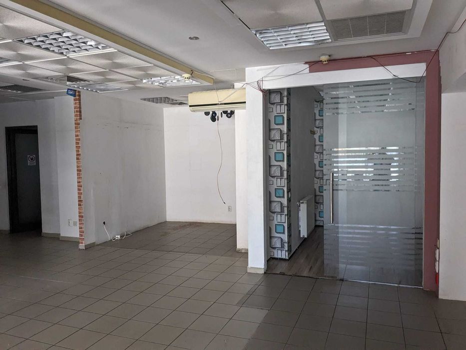 Spatiu comercial DE INCHIRIAT – ULTRACENTRAL, Pucioasa