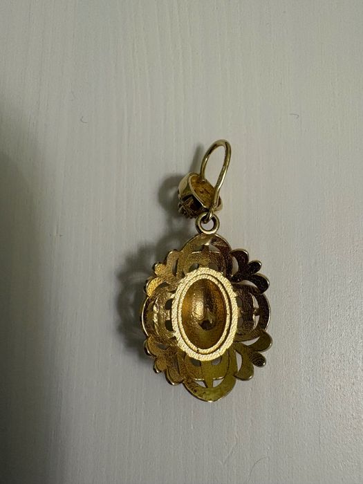 Золотой кулон 585 проба