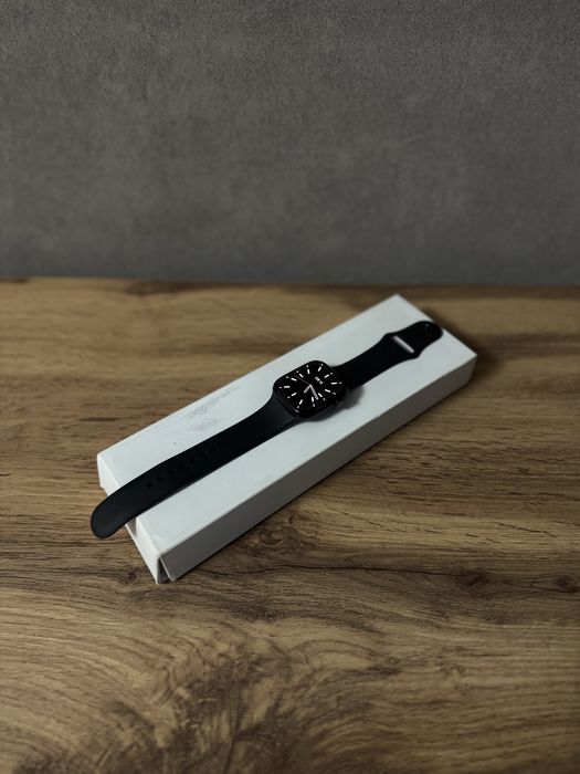 Продаю Apple Watch 10 series 42mm
