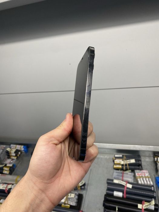 iPhone 12 pro Max obmen 14 pro yoki promaxga daplata qilaman