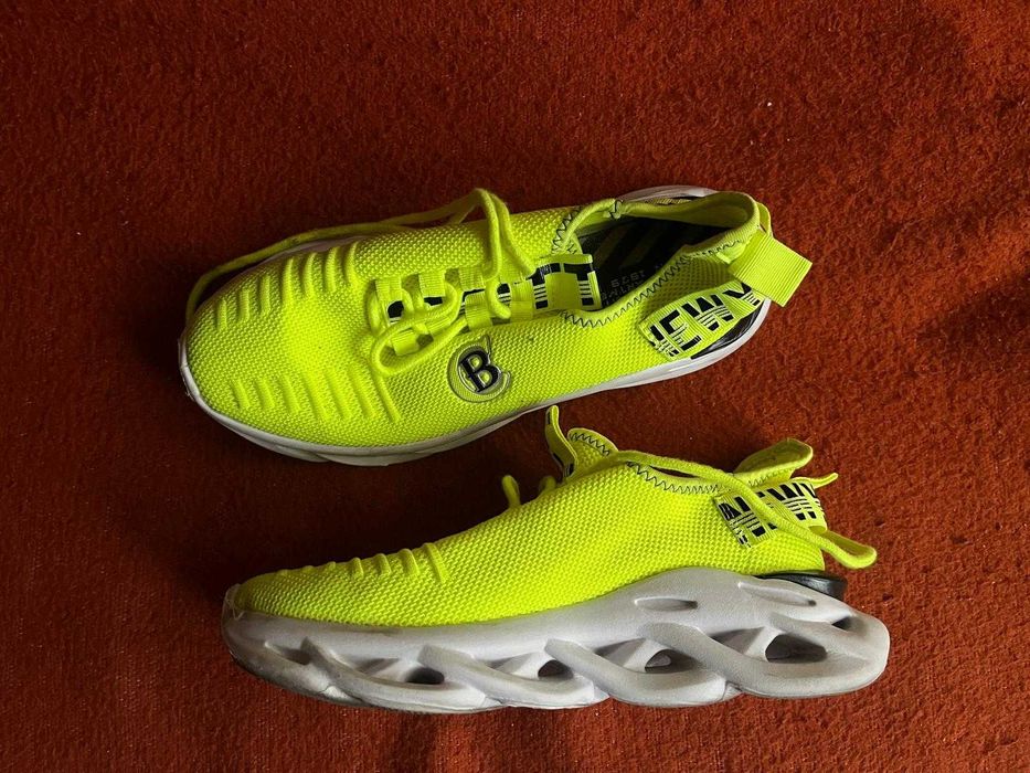 Încalțminte frumușică