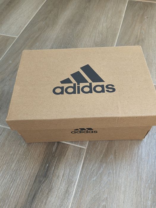 Adidași mărimea 24