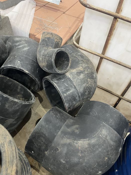 Продам трубы, отводы пластиковые