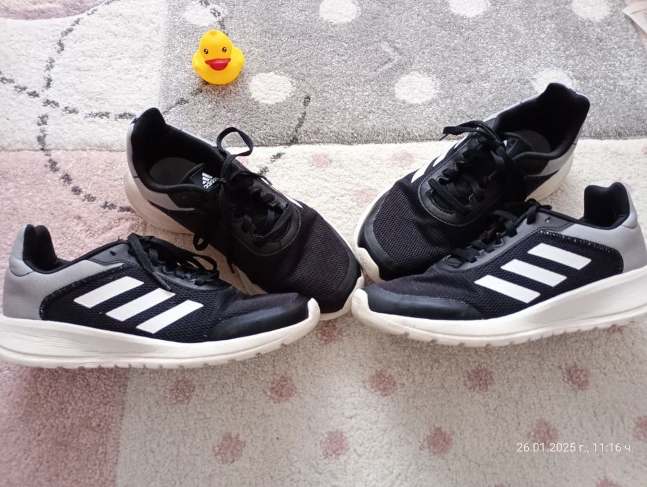 Маратонки Adidas 2 чифта