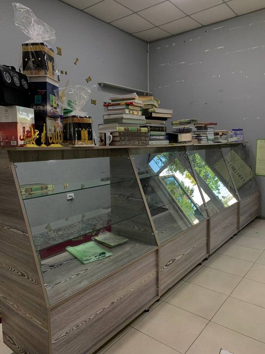 Продается витрина