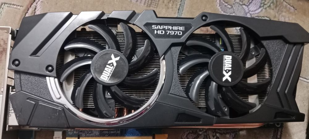 Видео карты 3 штуки
