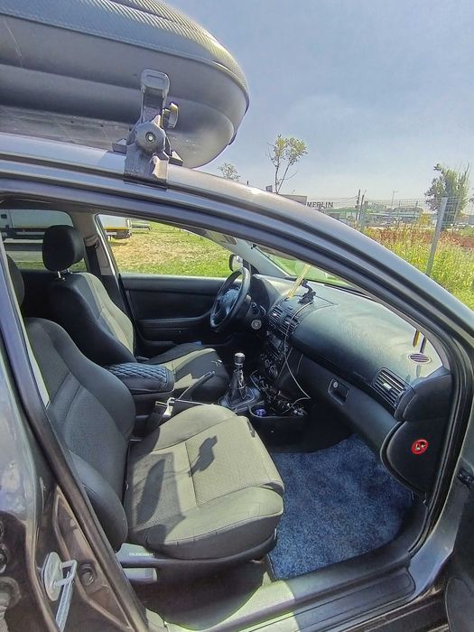 Toyota avensis t25