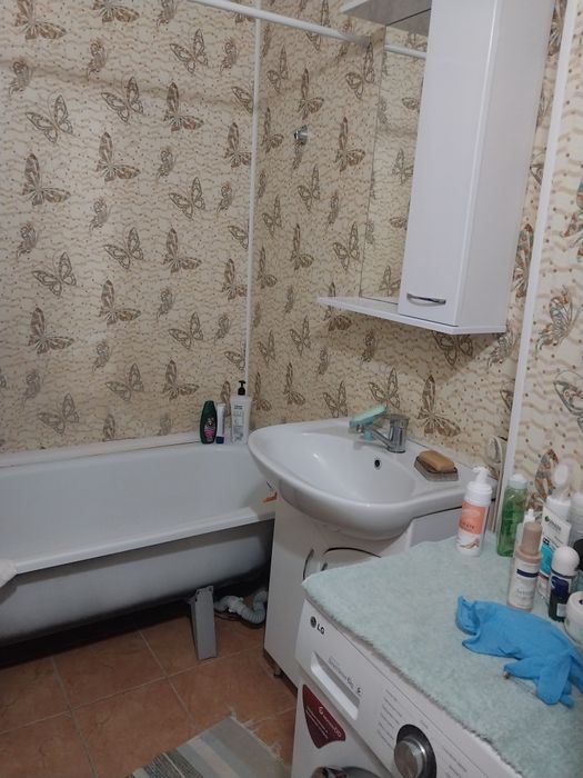 Продам 3-х комнатную  квартиру