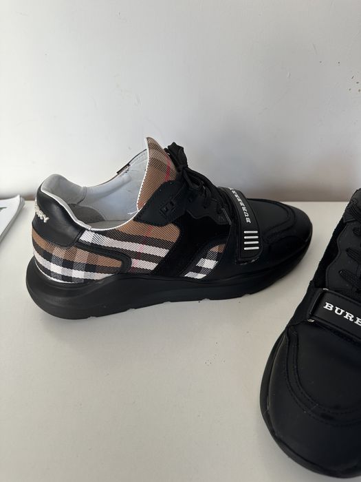 Adidasi barbati marimea 43