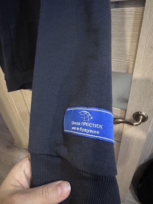 Продам школьную форму