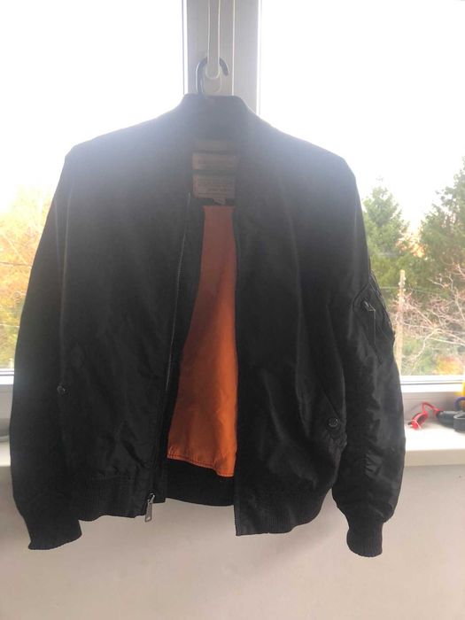 Яке тип бомбър- М размер