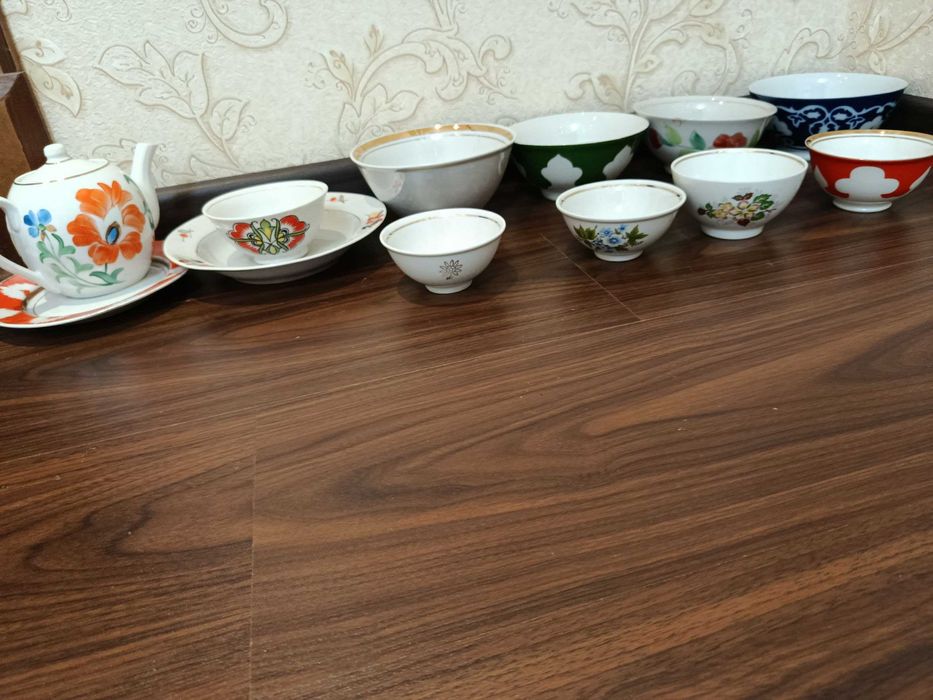 Продаю советские посуды, хрусталы и рюмки разные. пишите в телеграмм