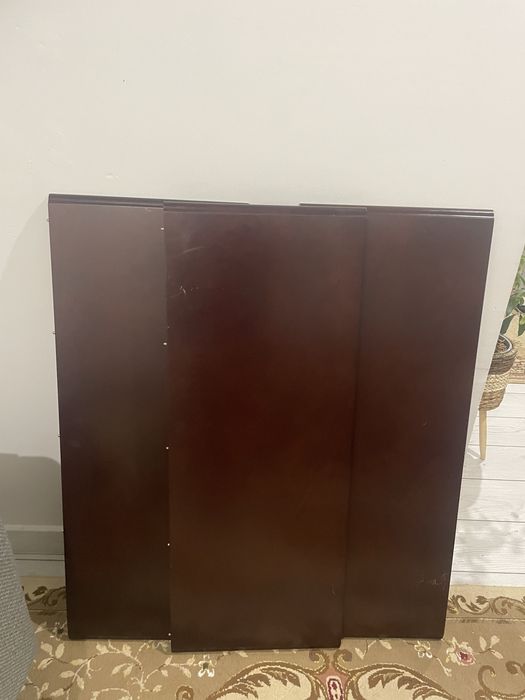 Стол обеденный для гостинной