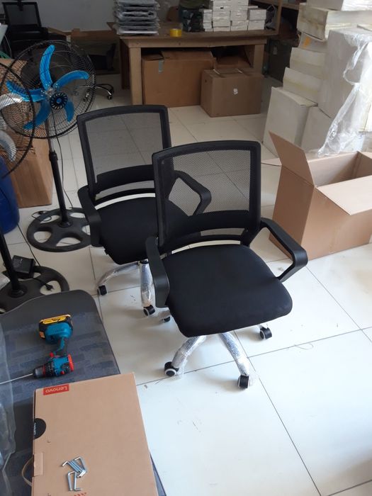 ofis uchun kreslolar