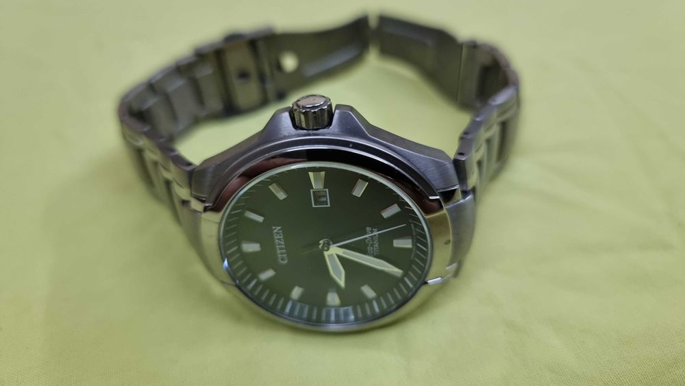 Часовник Citizen Eco-Drive Paradigm Titanium