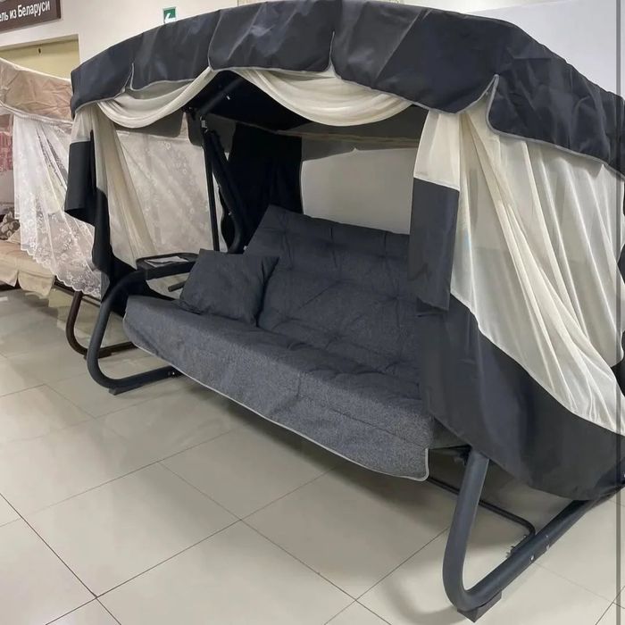 Садовые качели с москитной сеткой