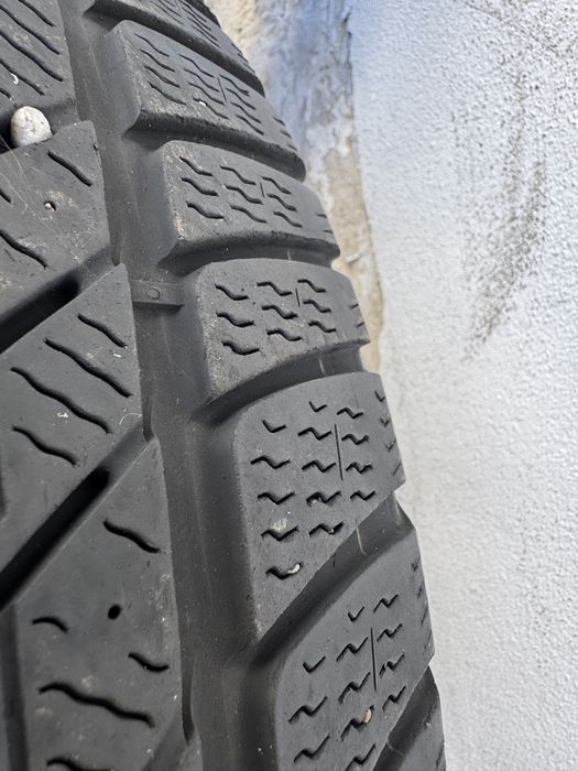Зимни гуми 245/45/19 PIRELLI SOTTOZERO 3