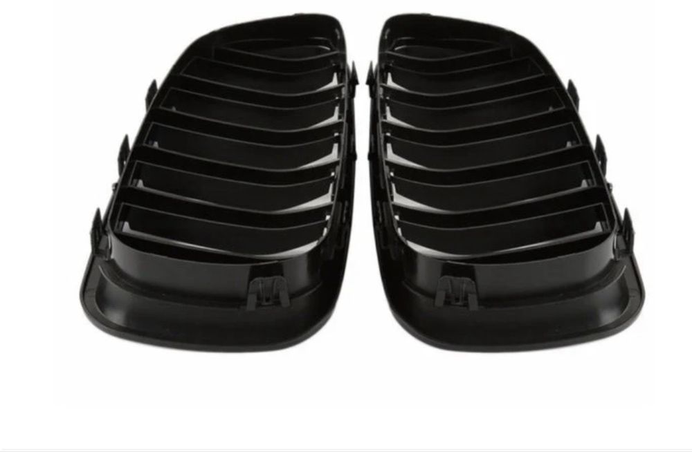 Grile duble BMW F10 F11 negre lucioase