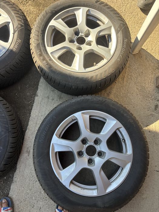 Jante cu anvelope 215-55-R16, anvelope aproape noi, rulare foarte putin, compatibile cu audi a4 B8.