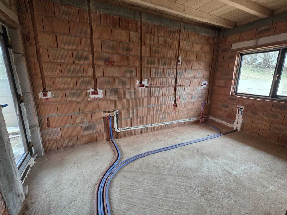 De vanzare CASA parter