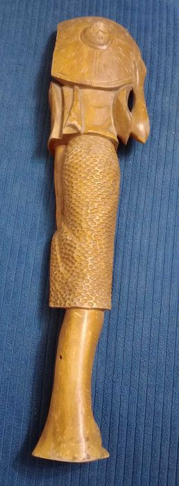 Statueta lemn de teak "Femeie balineza" 55 cm. cu defect