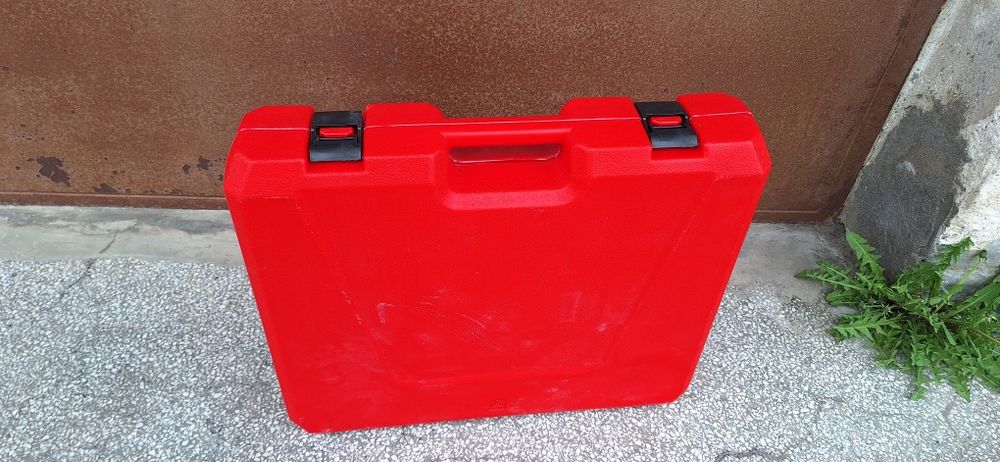 Куфар milwaukee.