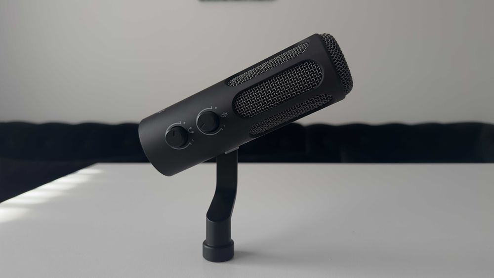 Vând Microfon FIFINE AmpliTank Tank3, USB-C + XLR Dinamic în stare foarte bună YouTue Podcast