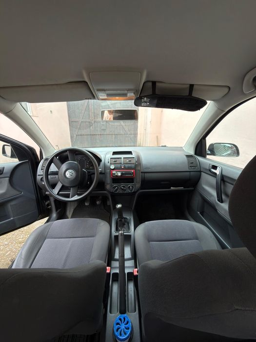 Vând Volkswagen polo
