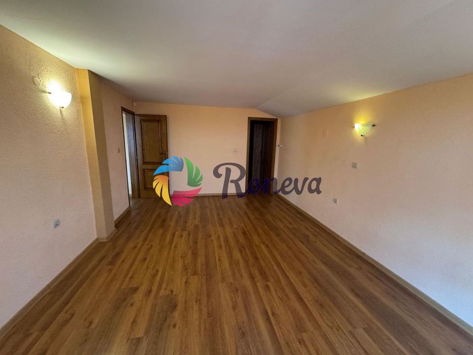 Къща в Варна, област-с.Кичево площ 240 цена 300000