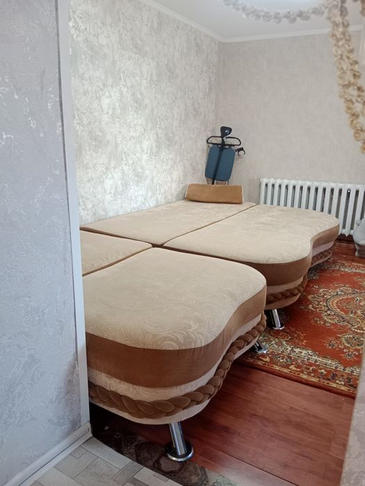 Диван и кресло в очень хорошем состоянии