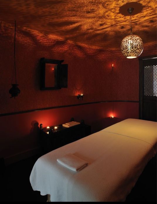 Профессиональная массажистка