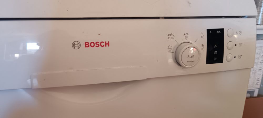 Vând mașină de spălat vase BOSCH