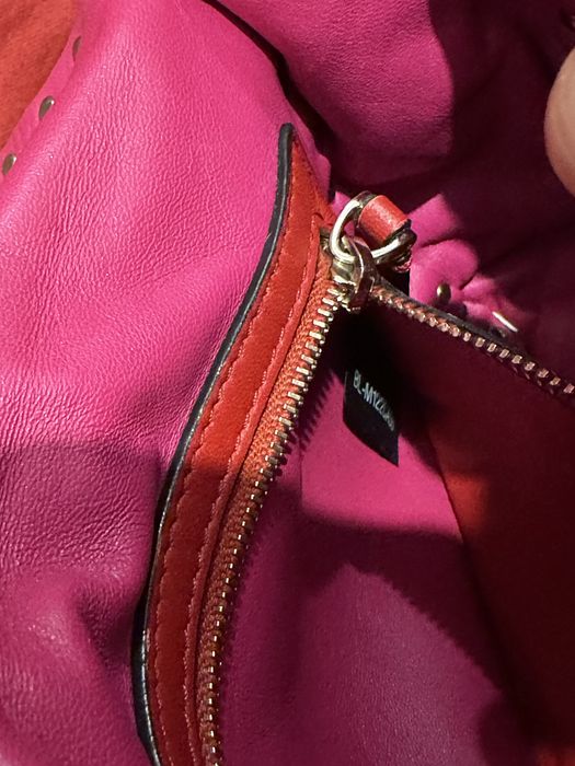 Оригинална  Valentino Garavani Spike Bag Rockstud Medium  от PAP