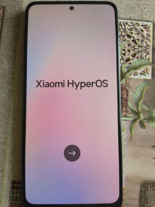 2 бр. Xiaomi Redmi Note 12 5G (128GB) + Калъфи и протектори