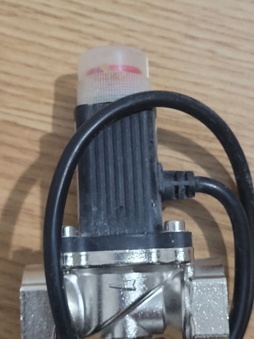 Set electrovalva și detector de gaz
