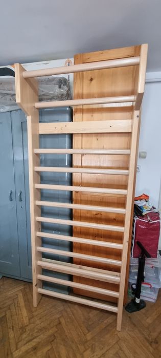 Vând spalier gimnastică